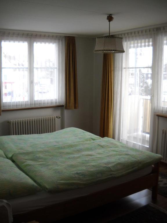 Hotel Restaurant Moleson Flamatt Room photo